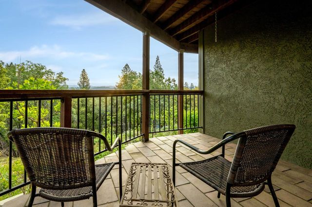 16105 John Way, Grass Valley, CA 95949