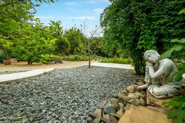 16105 John Way, Grass Valley, CA 95949