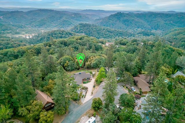 16105 John Way, Grass Valley, CA 95949