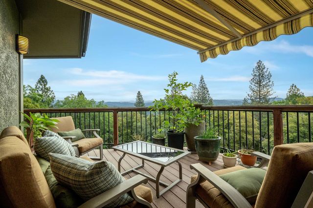 16105 John Way, Grass Valley, CA 95949