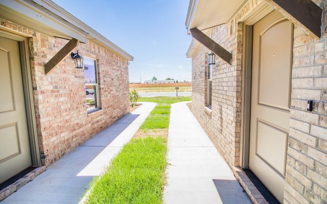 1613 102nd Street, Lubbock, TX 79423