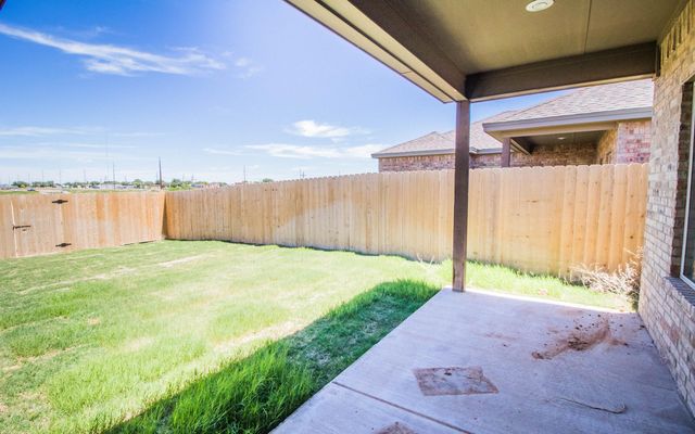 1613 102nd Street, Lubbock, TX 79423