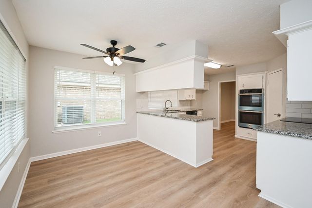 2818 Green Fields Drive, Sugar Land, TX 77479