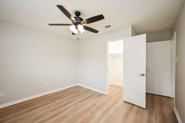 2818 Green Fields Drive, Sugar Land, TX 77479
