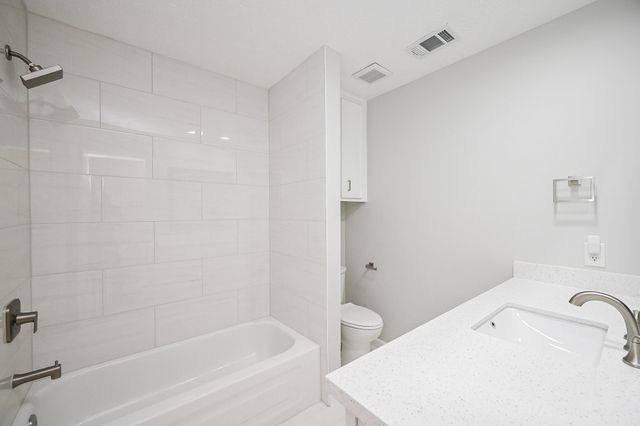 2818 Green Fields Drive, Sugar Land, TX 77479