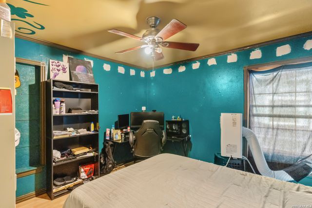 147 Gazel, San Antonio, TX 78213