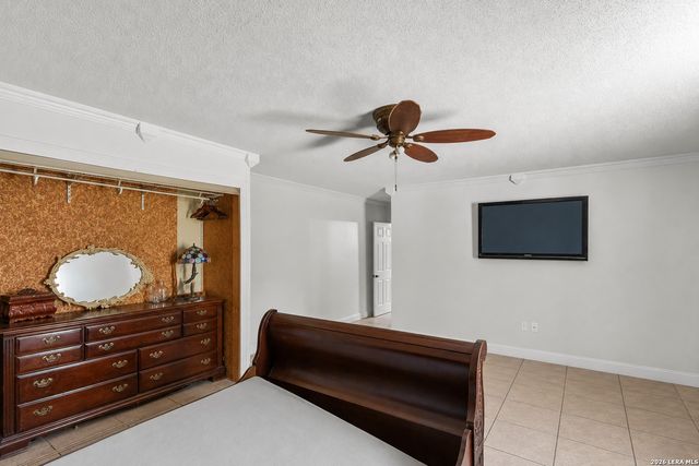 147 Gazel, San Antonio, TX 78213