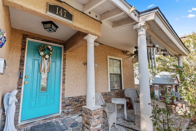 147 Gazel, San Antonio, TX 78213