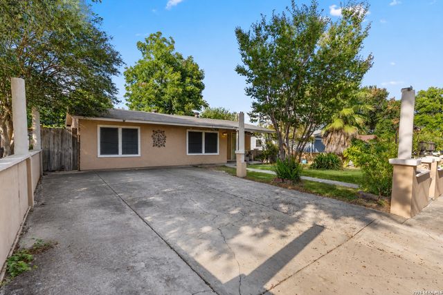 147 Gazel, San Antonio, TX 78213