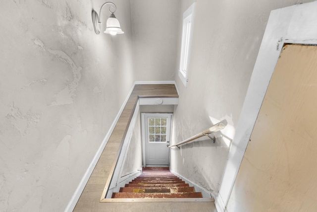 118 W 12TH AVENUE, Oshkosh, WI 54902