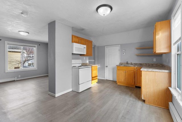 118 W 12TH AVENUE, Oshkosh, WI 54902