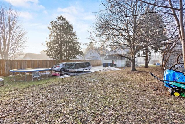 118 W 12TH AVENUE, Oshkosh, WI 54902