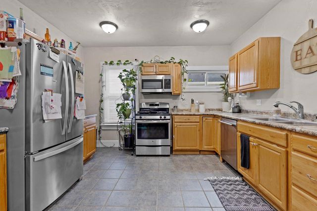 118 W 12TH AVENUE, Oshkosh, WI 54902