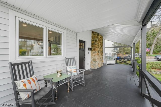 8 Mountainside Dr, Wayne Twp., NJ 07470