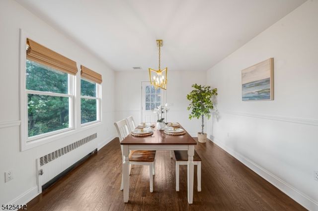 8 Mountainside Dr, Wayne Twp., NJ 07470