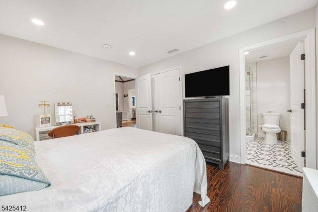 8 Mountainside Dr, Wayne Twp., NJ 07470