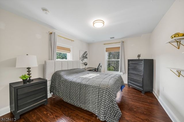 8 Mountainside Dr, Wayne Twp., NJ 07470