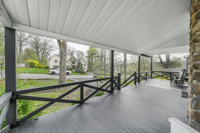 8 Mountainside Dr, Wayne Twp., NJ 07470