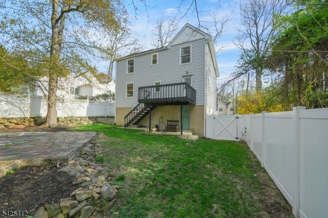 8 Mountainside Dr, Wayne Twp., NJ 07470