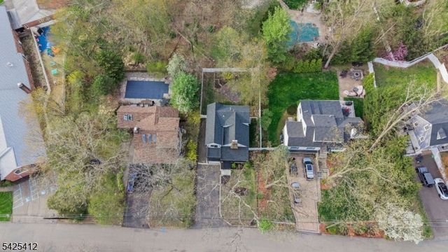 8 Mountainside Dr, Wayne Twp., NJ 07470