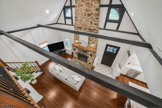 8 Mountainside Dr, Wayne Twp., NJ 07470