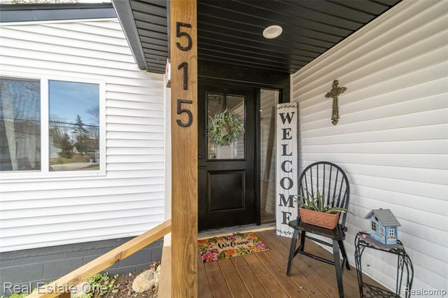 515 S Michigan Avenue, Howell, MI 48843