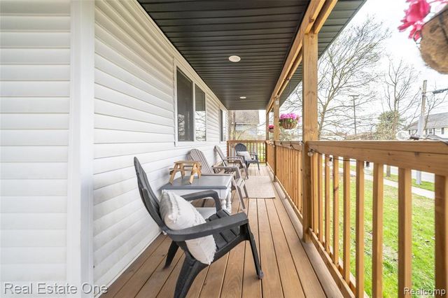 515 S Michigan Avenue, Howell, MI 48843