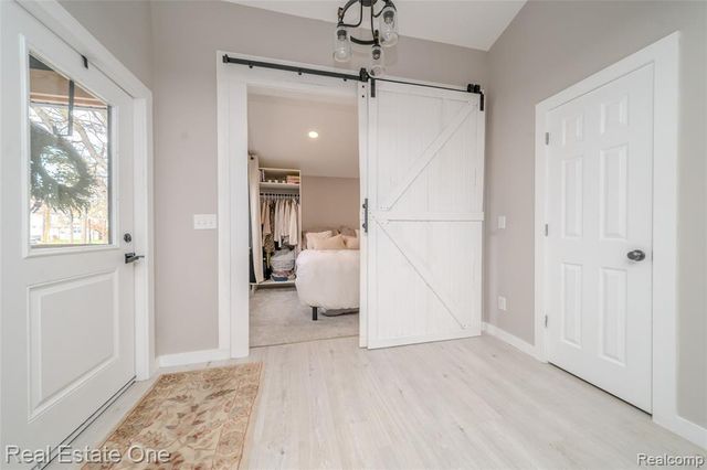 515 S Michigan Avenue, Howell, MI 48843