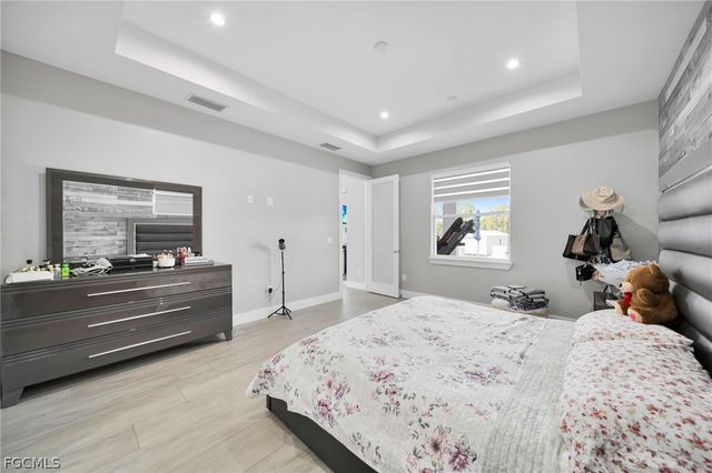 935 BEVERLY ST E, Lehigh Acres, FL 33974