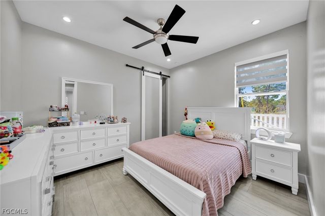 935 BEVERLY ST E, Lehigh Acres, FL 33974