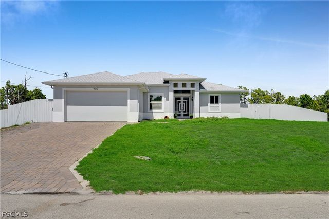 935 BEVERLY ST E, Lehigh Acres, FL 33974