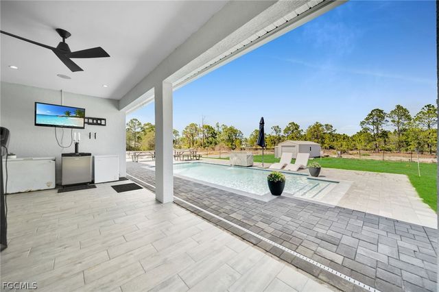 935 BEVERLY ST E, Lehigh Acres, FL 33974