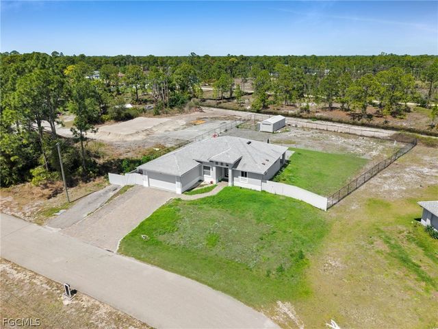 935 BEVERLY ST E, Lehigh Acres, FL 33974