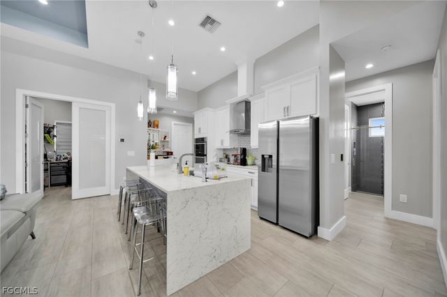 935 BEVERLY ST E, Lehigh Acres, FL 33974