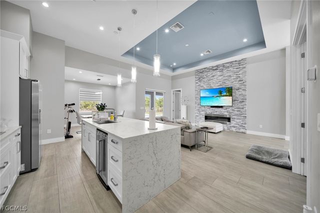 935 BEVERLY ST E, Lehigh Acres, FL 33974