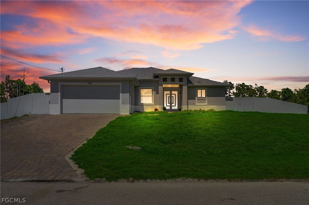 935 BEVERLY ST E, Lehigh Acres, FL 33974