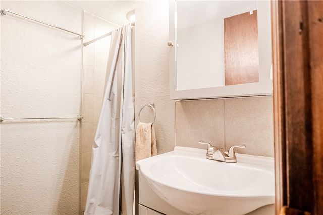 16249 Hickory Drive, Rogers, AR 72756