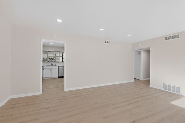 1401 Rhode Island Street NE, Albuquerque, NM 87110