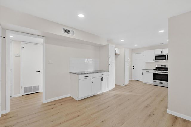 1401 Rhode Island Street NE, Albuquerque, NM 87110