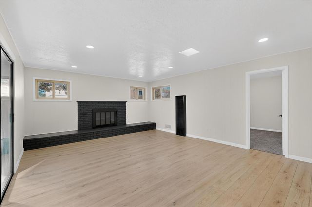 1401 Rhode Island Street NE, Albuquerque, NM 87110