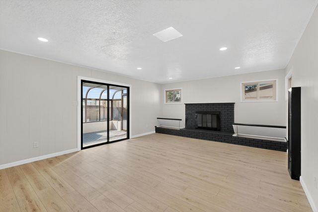 1401 Rhode Island Street NE, Albuquerque, NM 87110