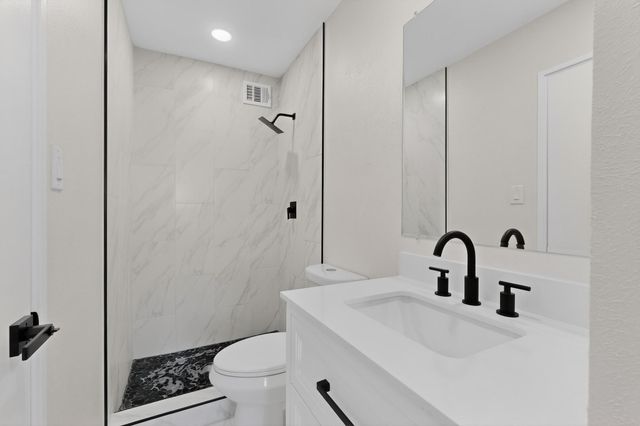 1401 Rhode Island Street NE, Albuquerque, NM 87110