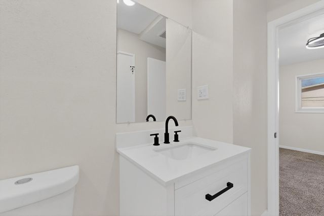 1401 Rhode Island Street NE, Albuquerque, NM 87110