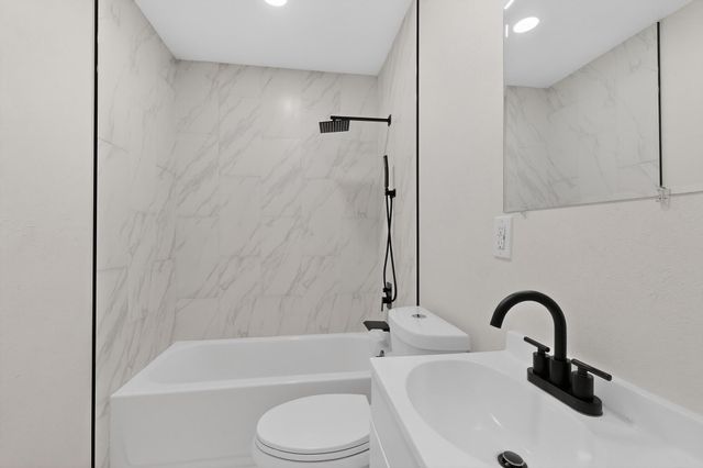 1401 Rhode Island Street NE, Albuquerque, NM 87110