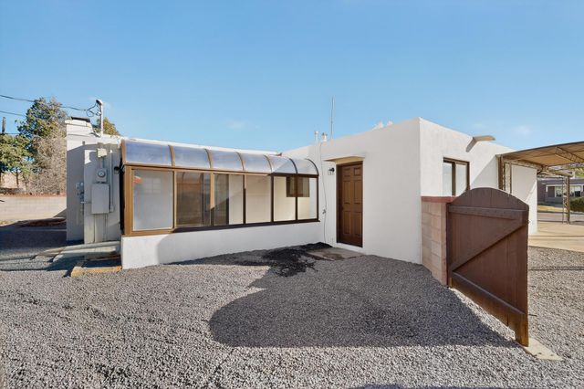 1401 Rhode Island Street NE, Albuquerque, NM 87110