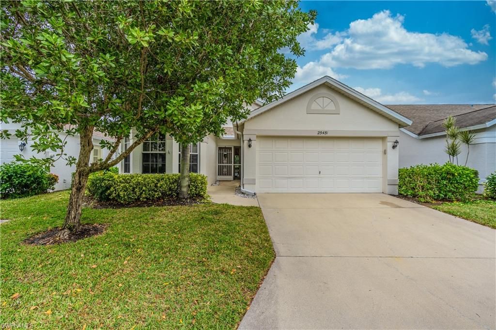 25451 Fairway Dunes CT, Bonita Springs, FL 34135