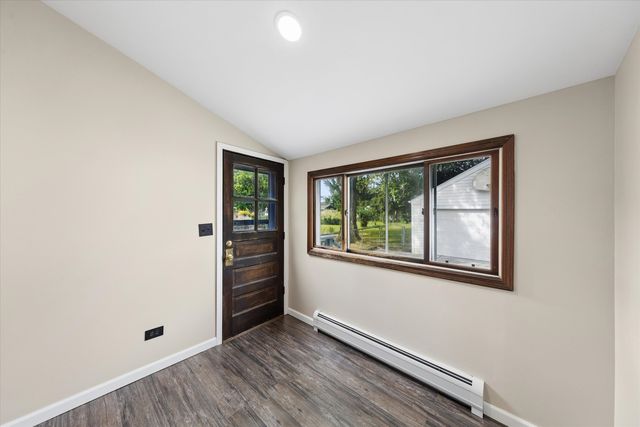 422 S Harvard Avenue, Villa Park, IL 60181