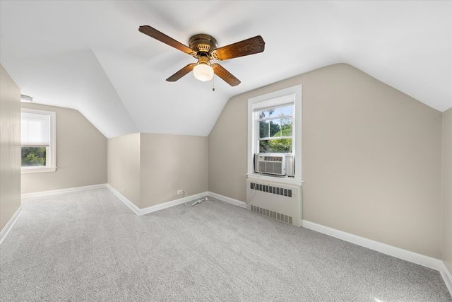 422 S Harvard Avenue, Villa Park, IL 60181
