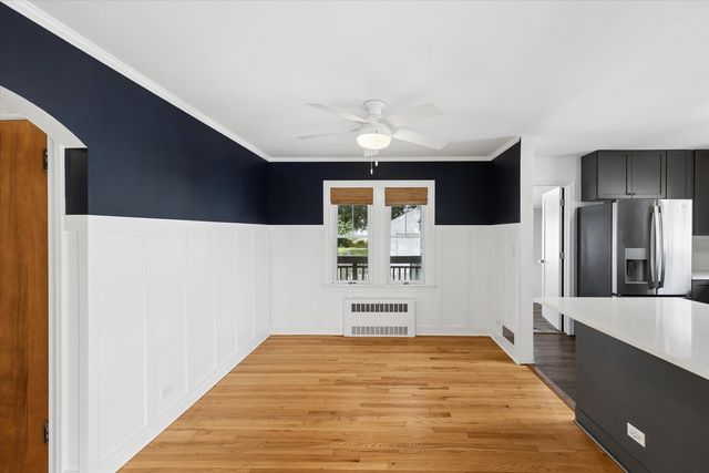 422 S Harvard Avenue, Villa Park, IL 60181