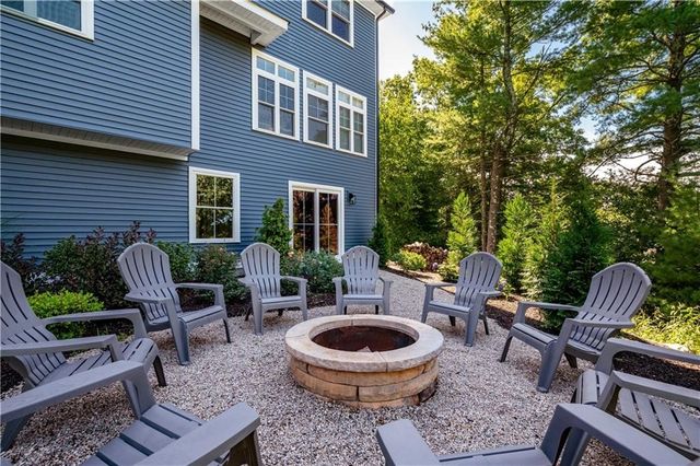 5 Lacey Court, Smithfield, RI 02917